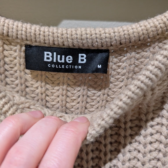 Blue B Collection Tan Knit Sweater With Multi Colored Fringe On Sleeves, Size M. - Picture 5 of 9